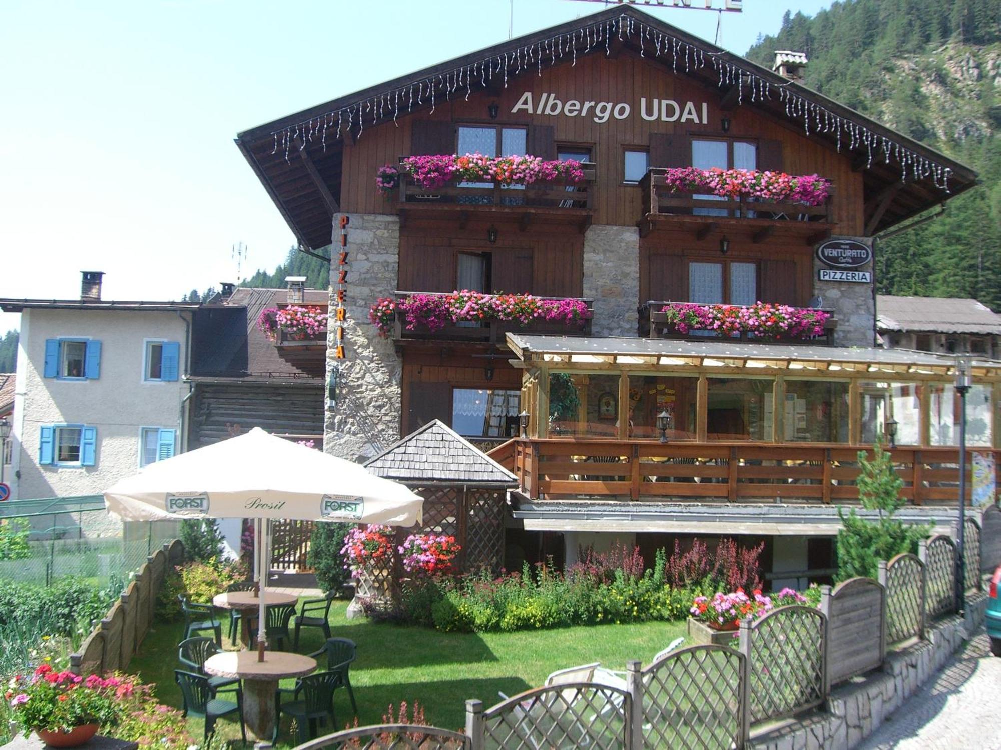Garni Val Udai Hotel Mazzin Exterior photo
