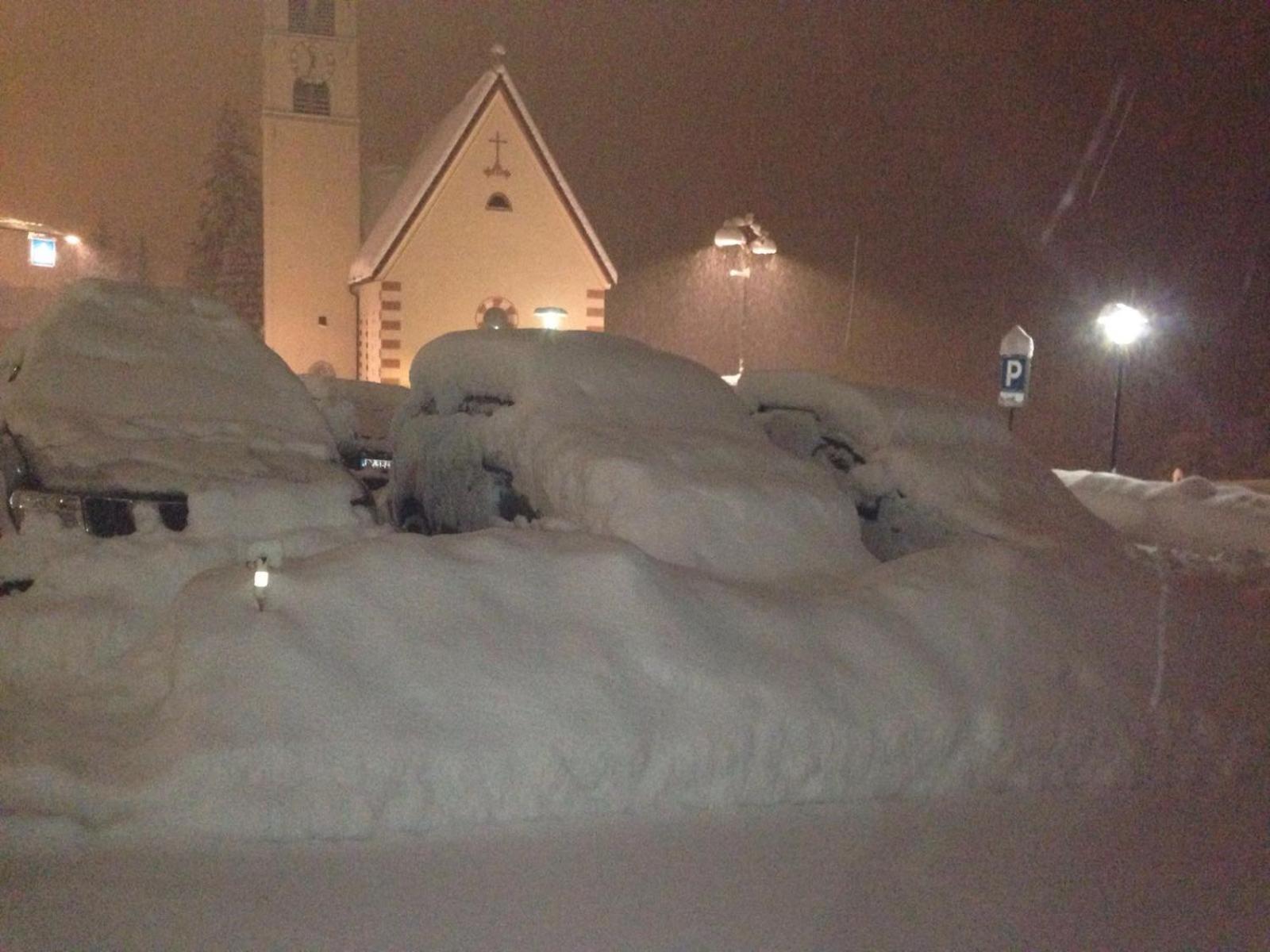 Garni Val Udai Hotel Mazzin Exterior photo